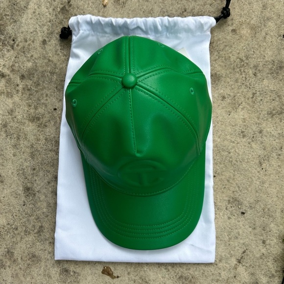BNWT Telfar Vegan Logo Embossed Hat, Green - Picture 2 of 9